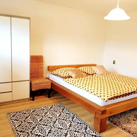 Láz Apartmán *